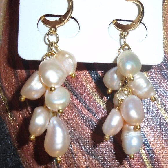 Peach Puff Pearl Dangle earrings, Lucky 7 freshwater potato pearls on huggie - Picture 4 of 7